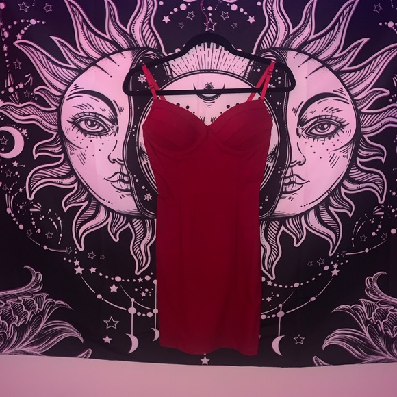 Red Bodycon Dress - Picture 2 of 4
